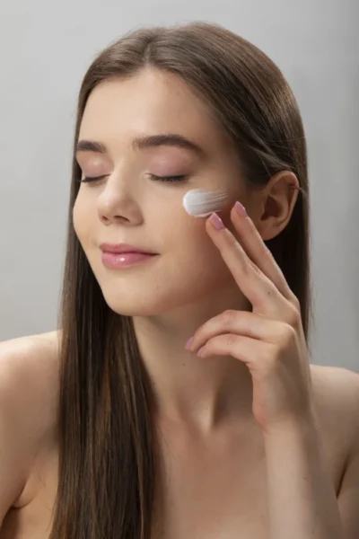 Textura del tónico facial iluminador Lumi Radiance (acuosa ligera)